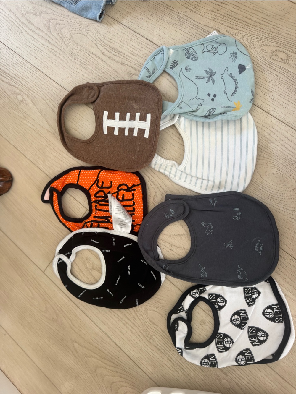 7 Bibs - Never used or used 1x